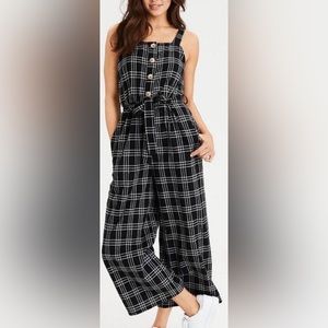 American eagle black jumpsuit